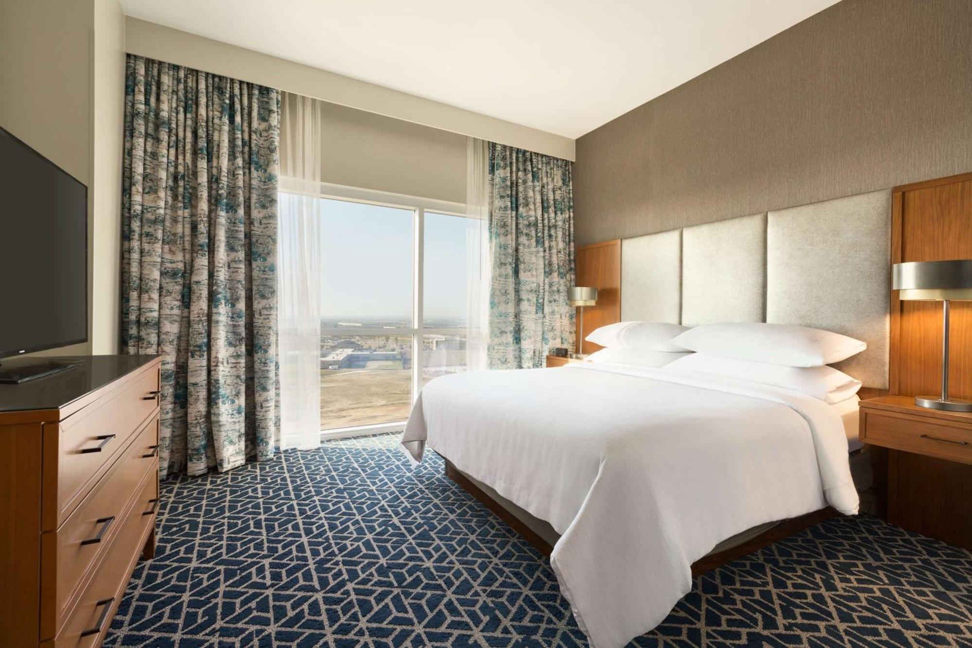 Embassy Suites By Hilton Denton Convention Center Екстериор снимка