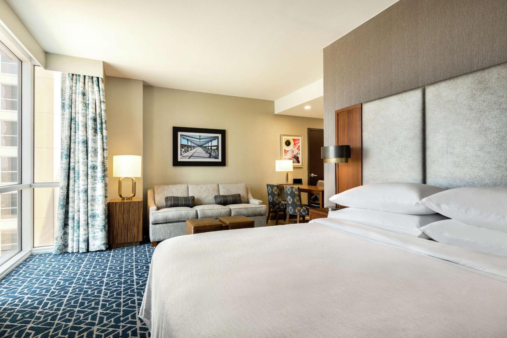 Embassy Suites By Hilton Denton Convention Center Екстериор снимка