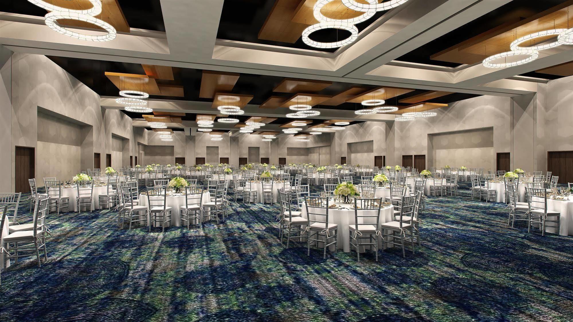 Embassy Suites By Hilton Denton Convention Center Екстериор снимка